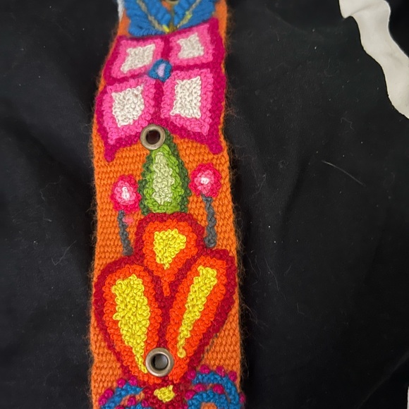 Peruvian Hand embroidered colorful alpaca floral belts - Picture 3 of 7